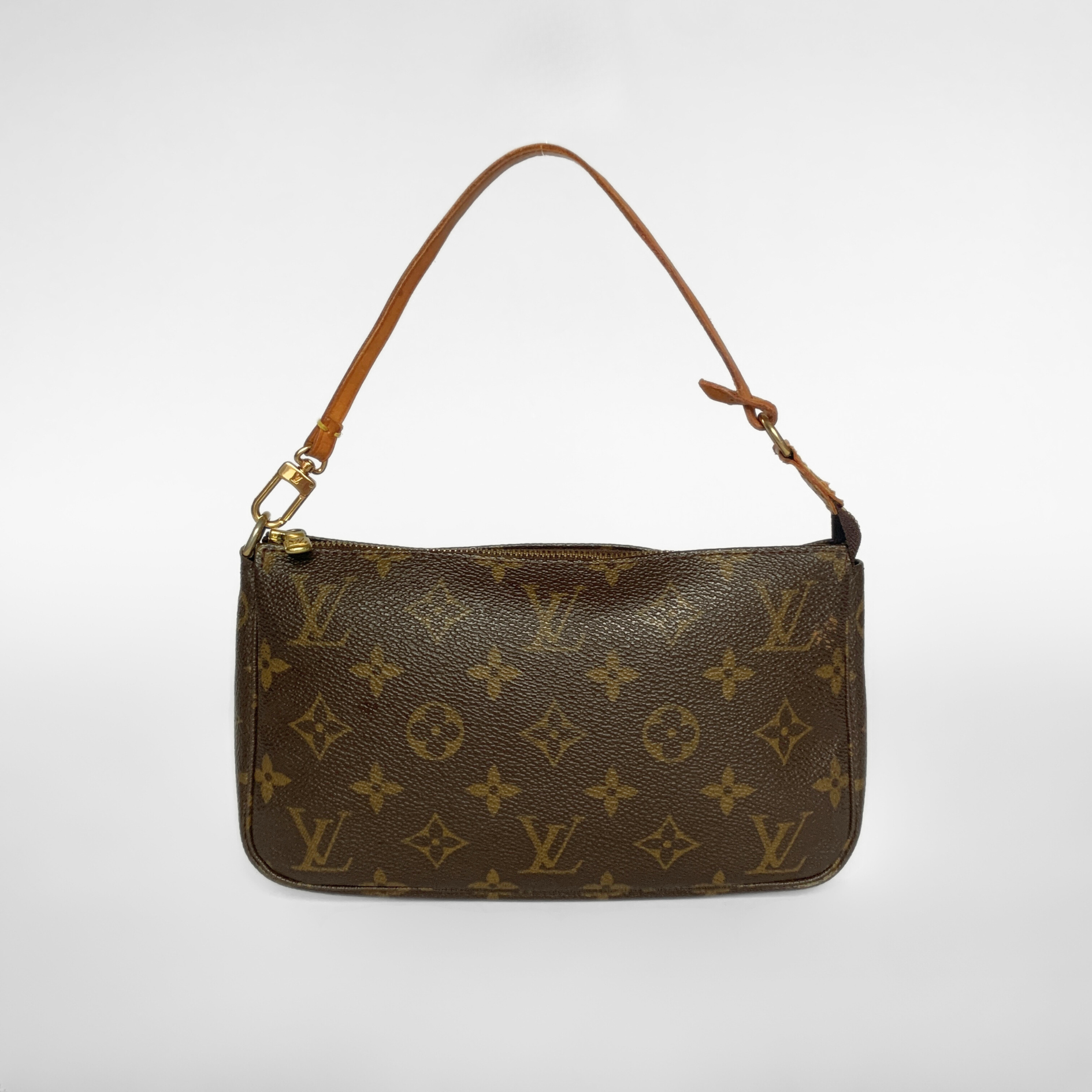 Louis Vuitton Pochette Monogram Canvas | Etoile Luxury Vintage – l'Étoile  de Saint Honoré