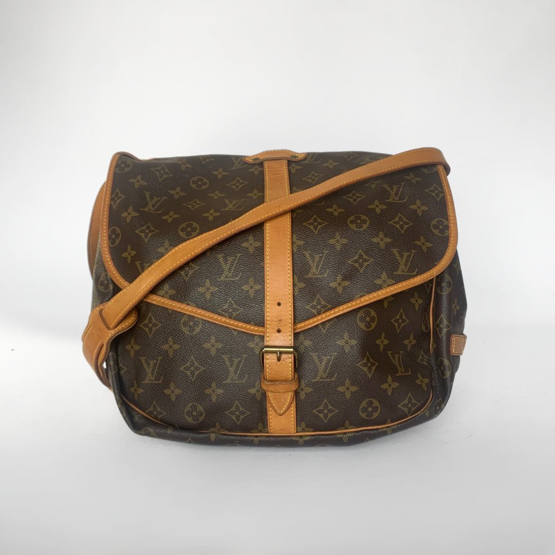 Louis vuitton monogram canvas crossbody bag hotsell