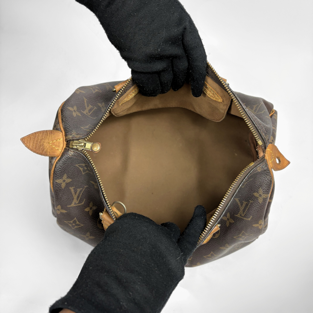 Louis Vuitton Speedy 30.