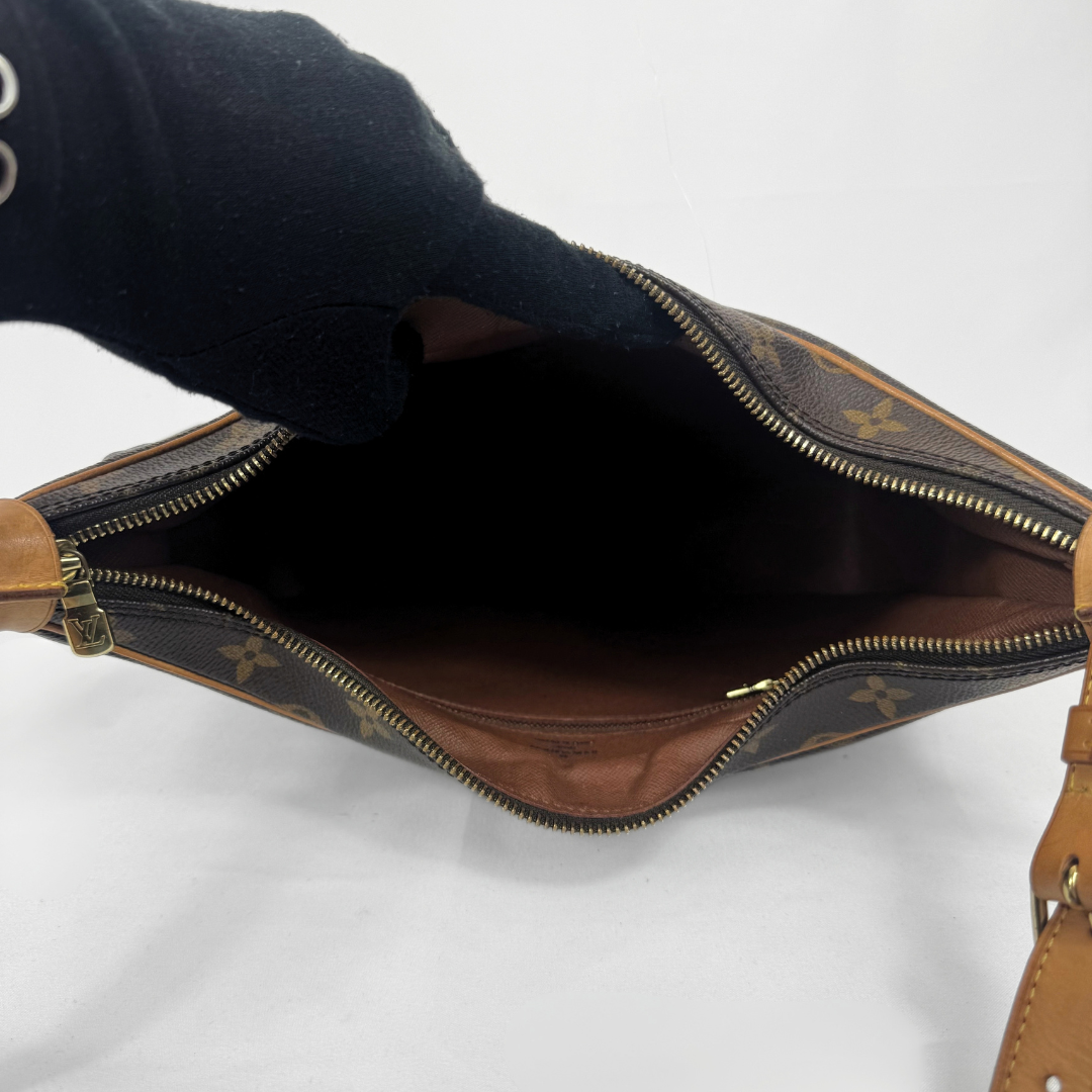 Louis Vuitton Boulogne GM Monogram Canvas