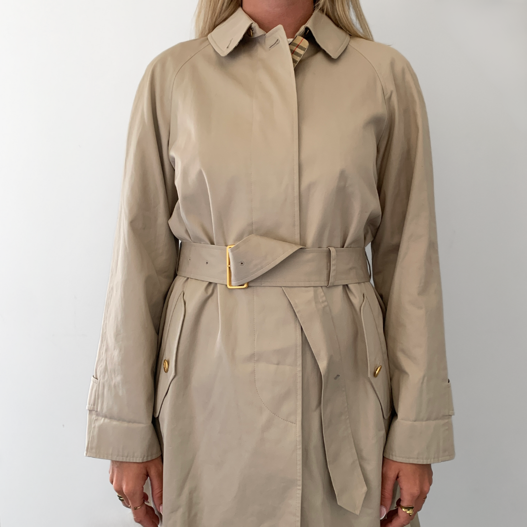 Burberry trench coat buttons online