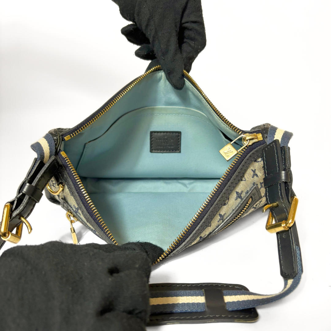 Louis Vuitton Pochette Kathleen Grey Mini