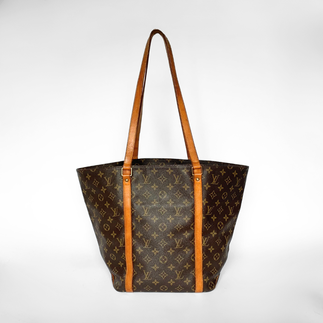 Louis Vuitton Tote discount