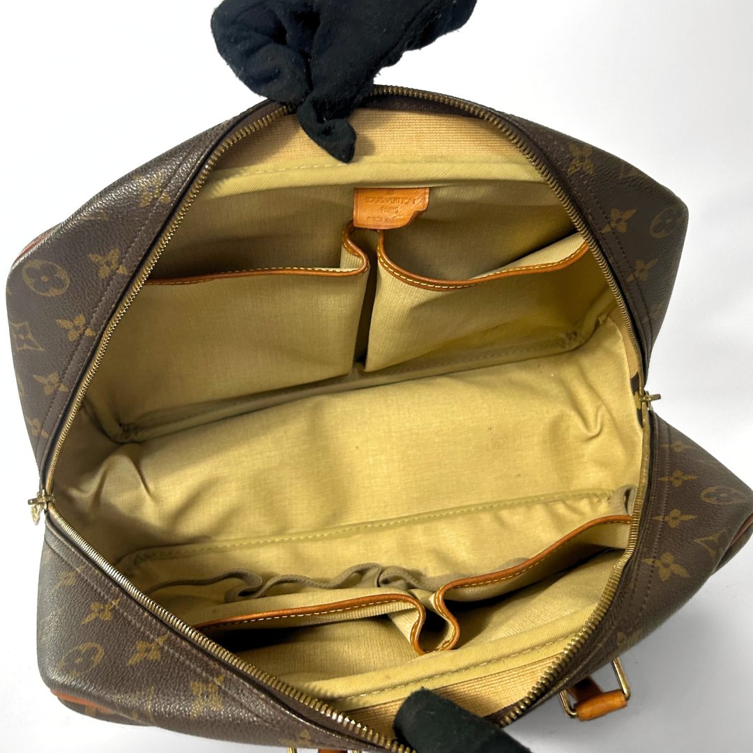Louis Vuitton Deauville Monogram Canvas