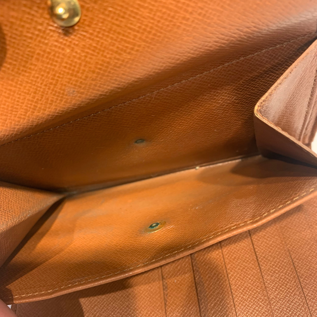 Wallet International Medium Monogram Canvas