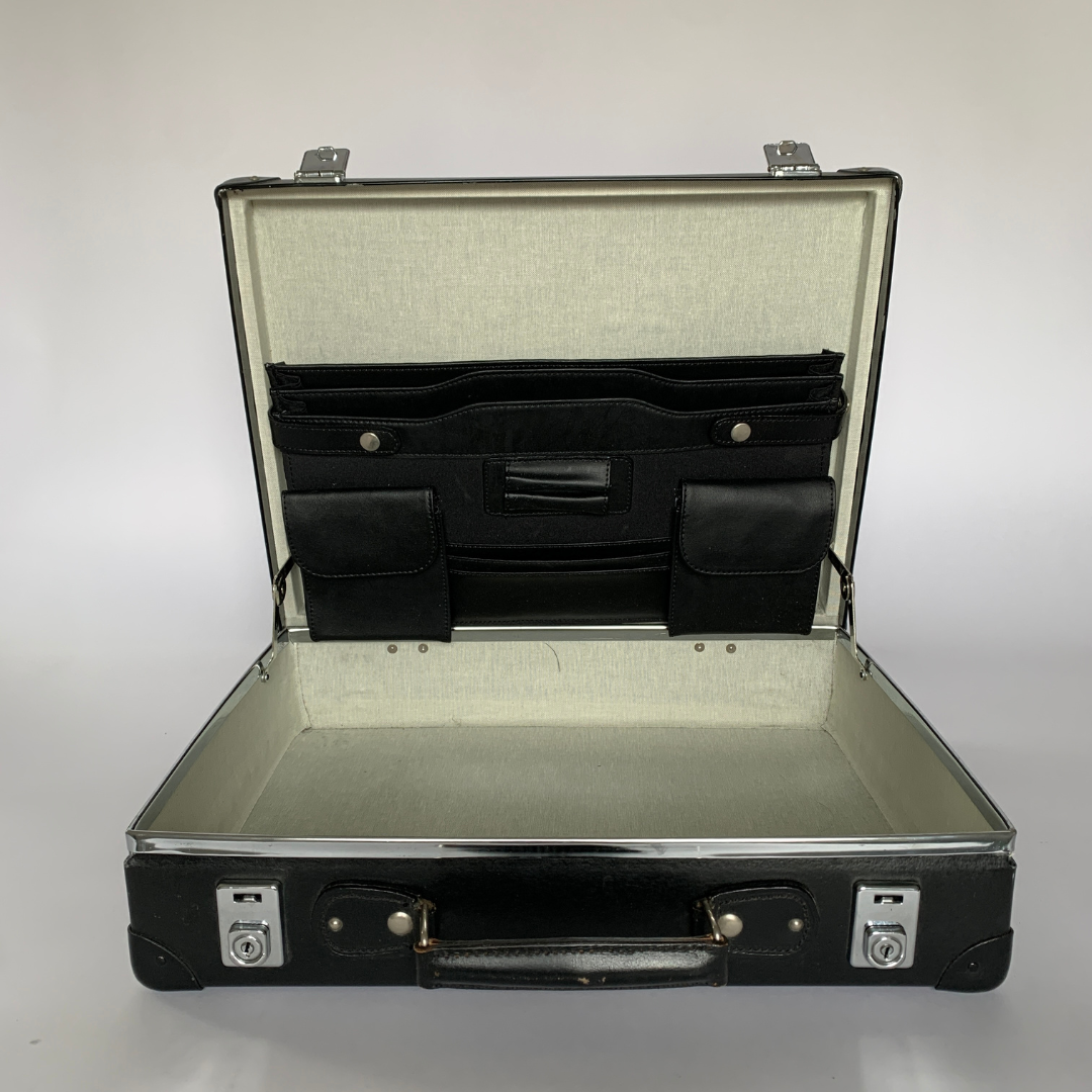 Globe Trotter Suitcase Leather