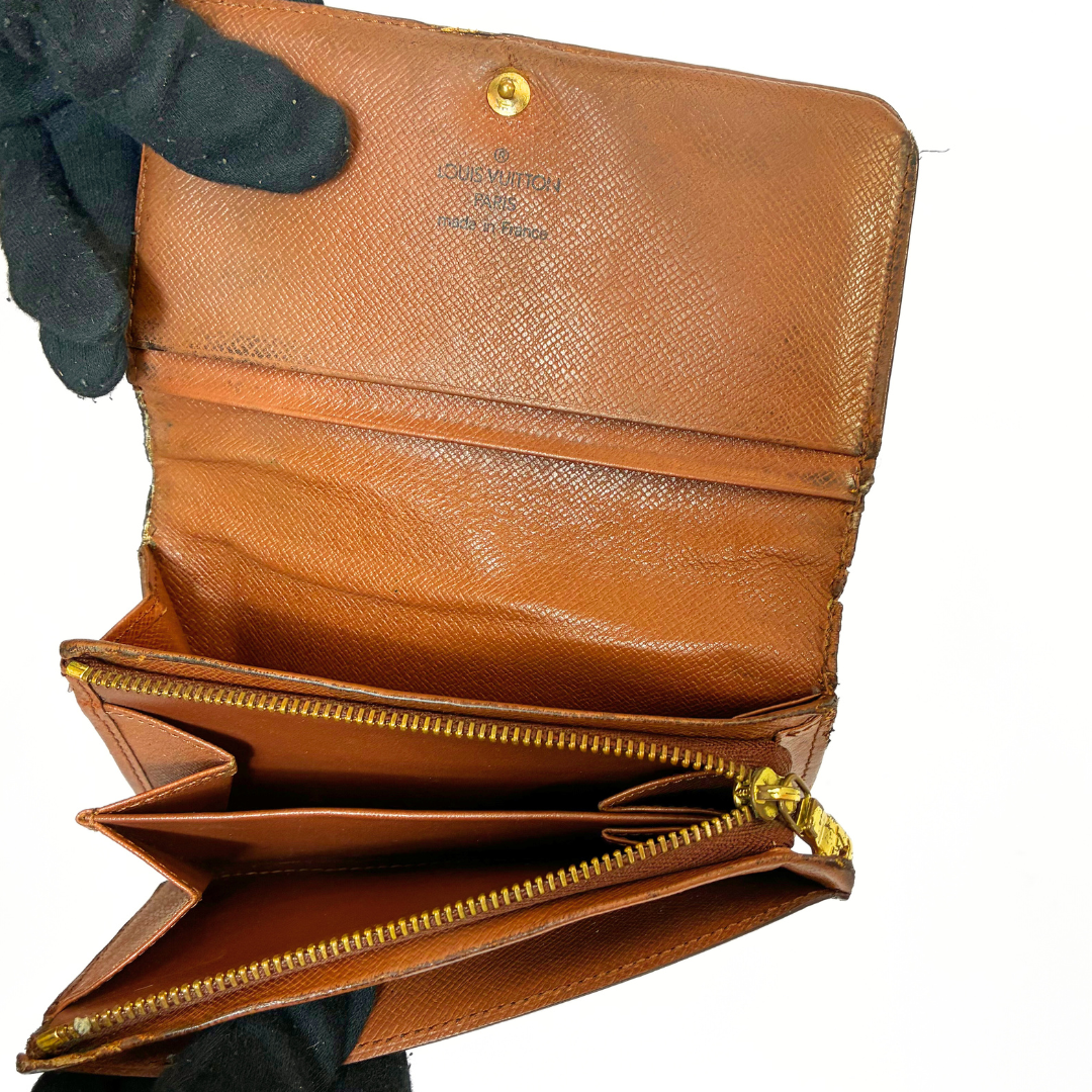 Louis Vuitton Medium Wallet Monogram Canvas