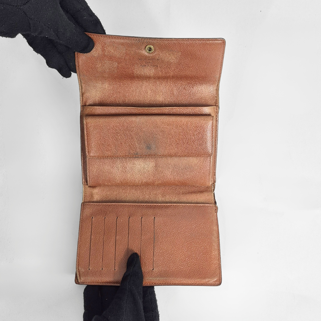 Louis Vuitton Wallet Medium
