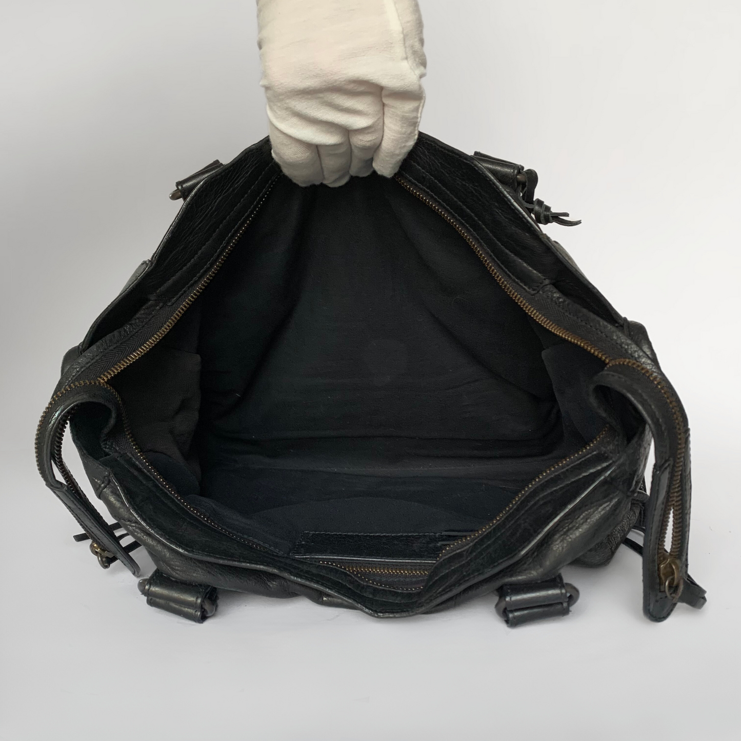 Balenciaga Balenciaga City Bag Leather - Handbags - Etoile Luxury Vintage