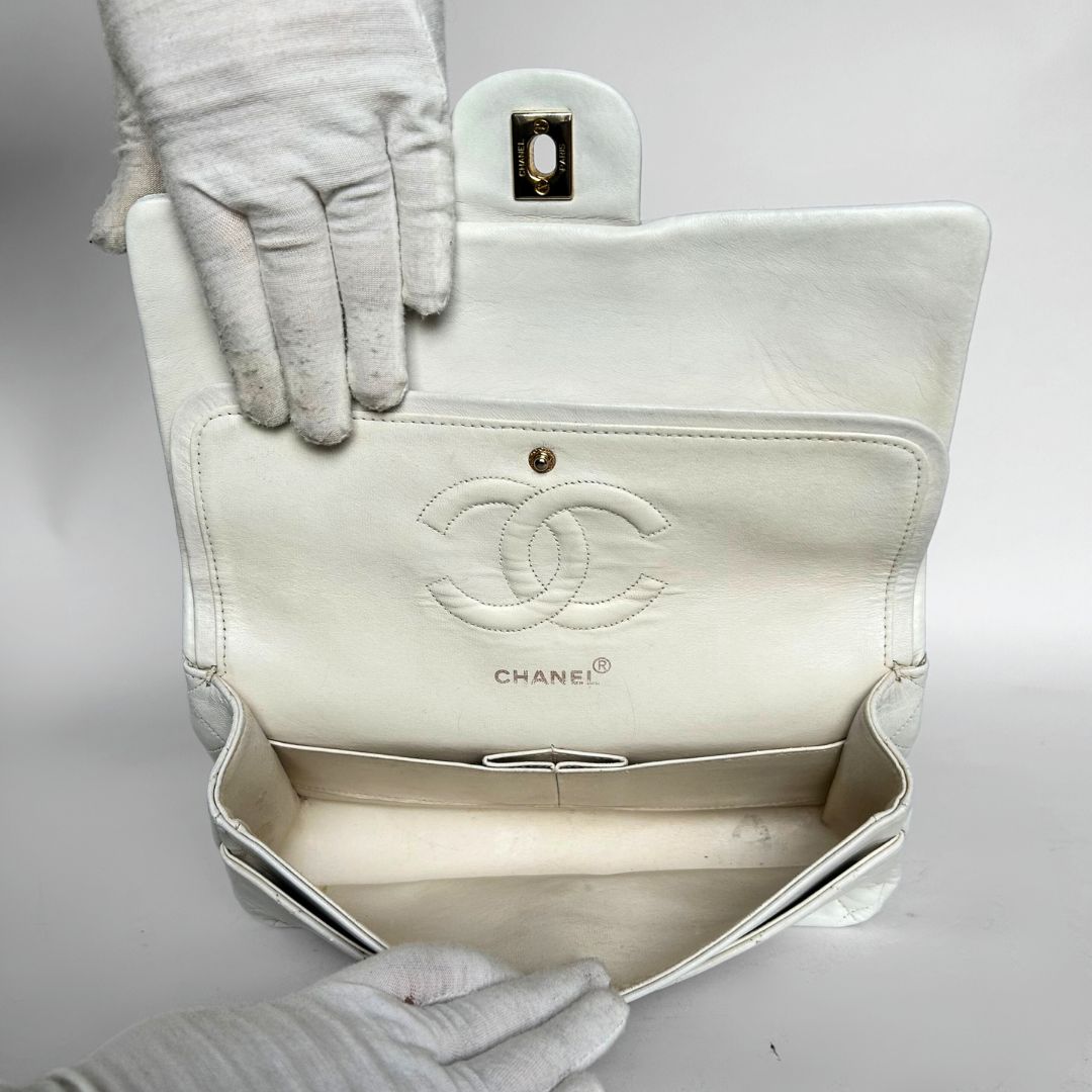 Chanel Chanel Classic Flap Bag Medium Lambskin Leather - Shoulder bags - Etoile Luxury Vintage
