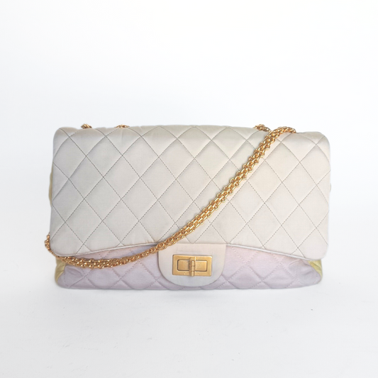 Chanel Chanel 2.55 Vattert veske Pastell Nylon - Skuldervesker - Etoile Luxury Vintage