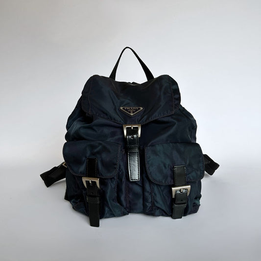 Prada Prada Grand sac à dos en nylon - Sacs à dos - Etoile Luxury Vintage