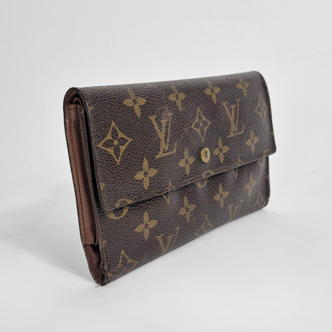 Louis Vuitton Wallet International