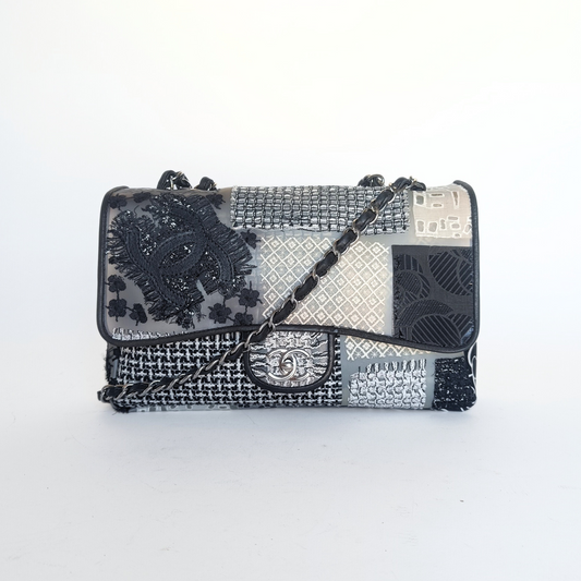 Chanel Motivi floreali ricamati medi PVC e tessuto (Limited Edition)