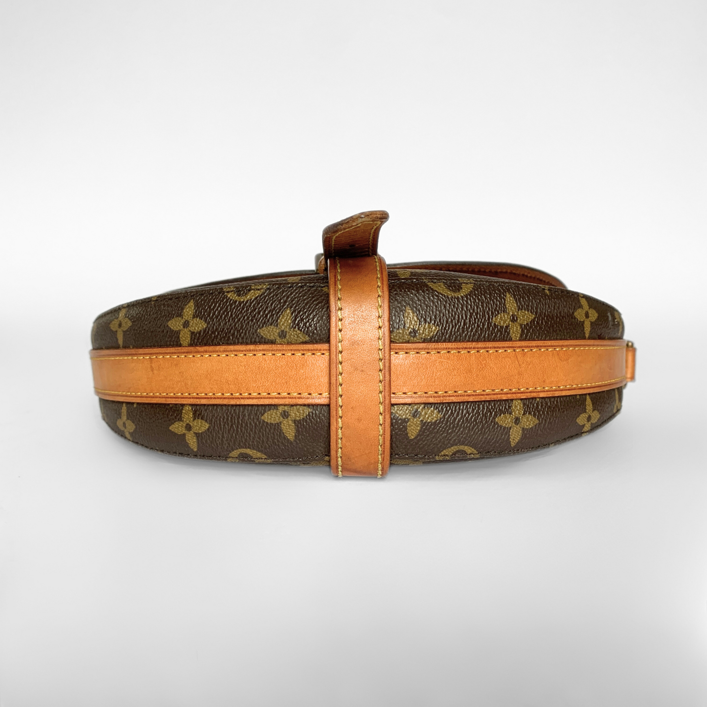 Louis Vuitton Louis Vuitton Chantilly GM in Monogram Canvas - Crossbody bags - Etoile Luxury Vintage