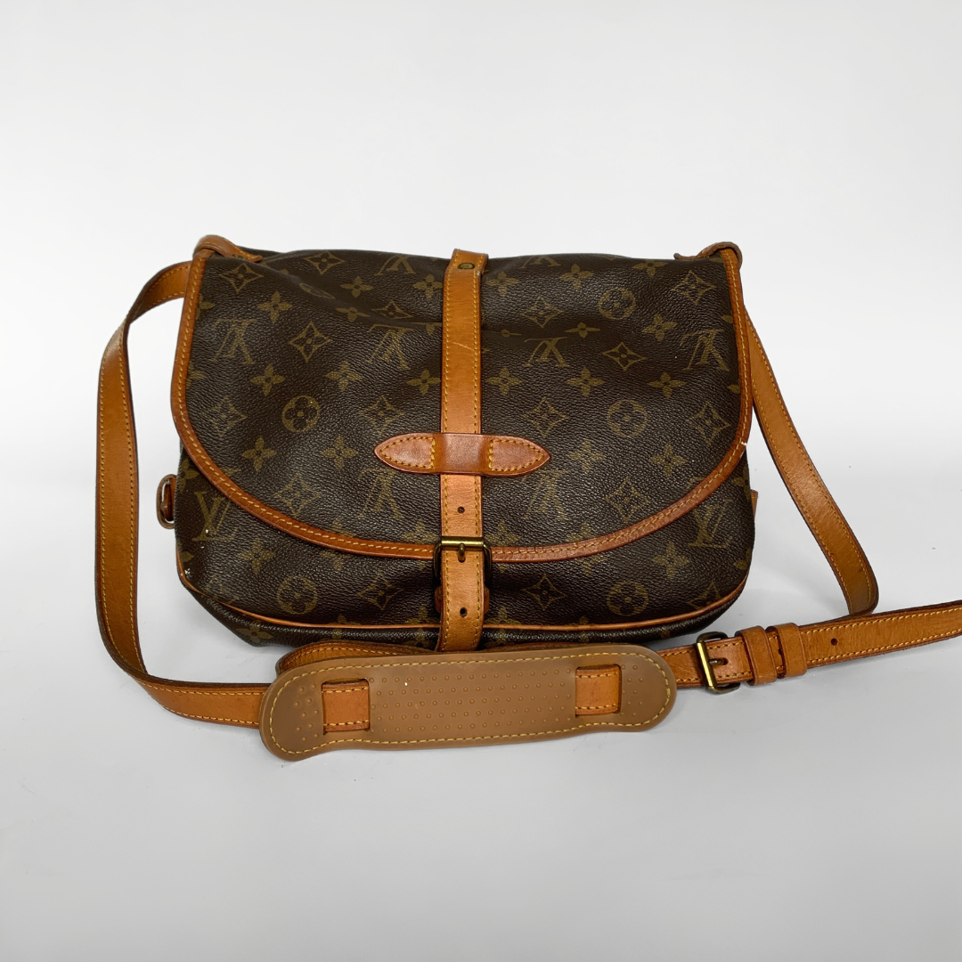 Louis Vuitton Louis Vuitton Saumur 30 Monogram Canvas - Crossbody bags - Etoile Luxury Vintage