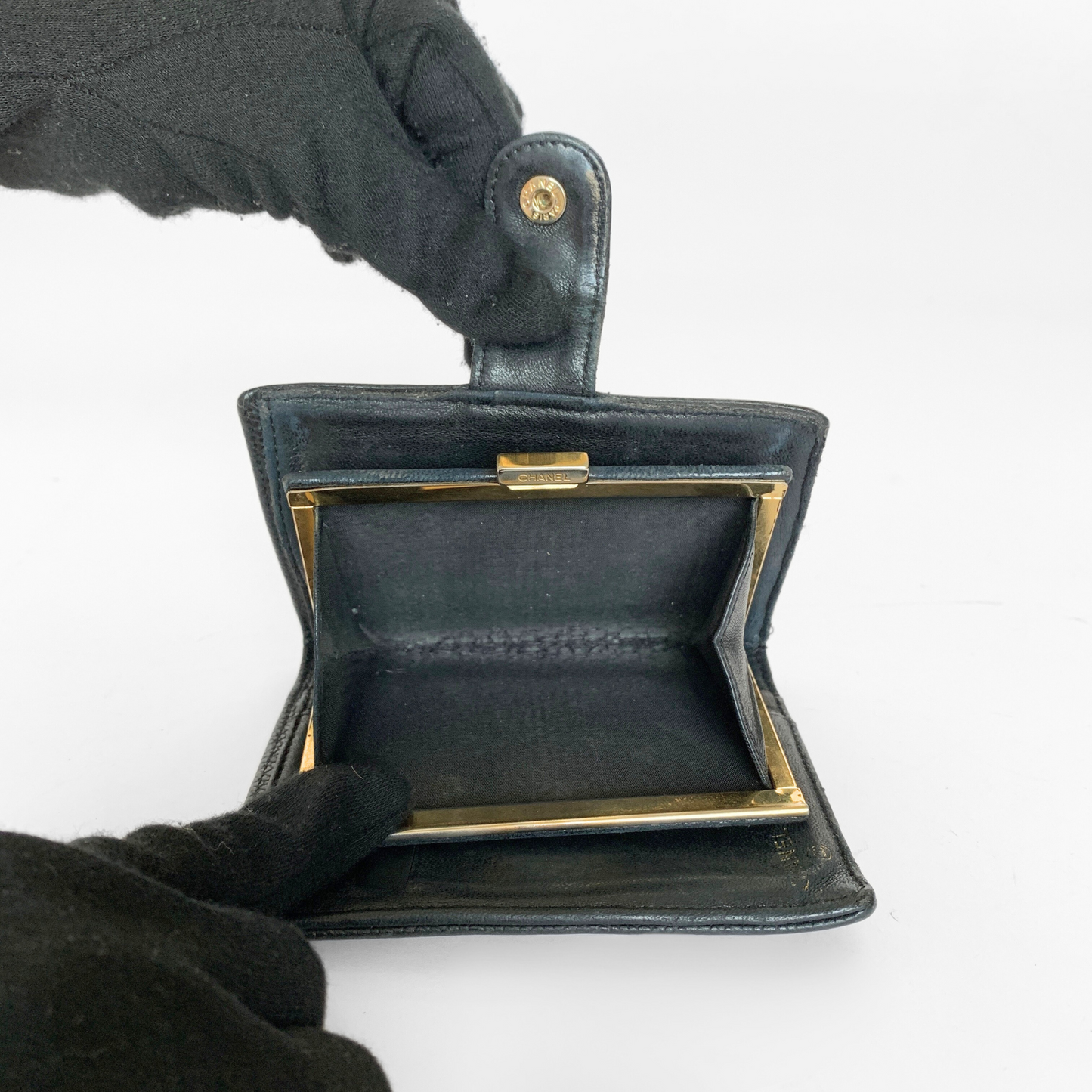 Chanel Billetero Pequeño Caviar Piel