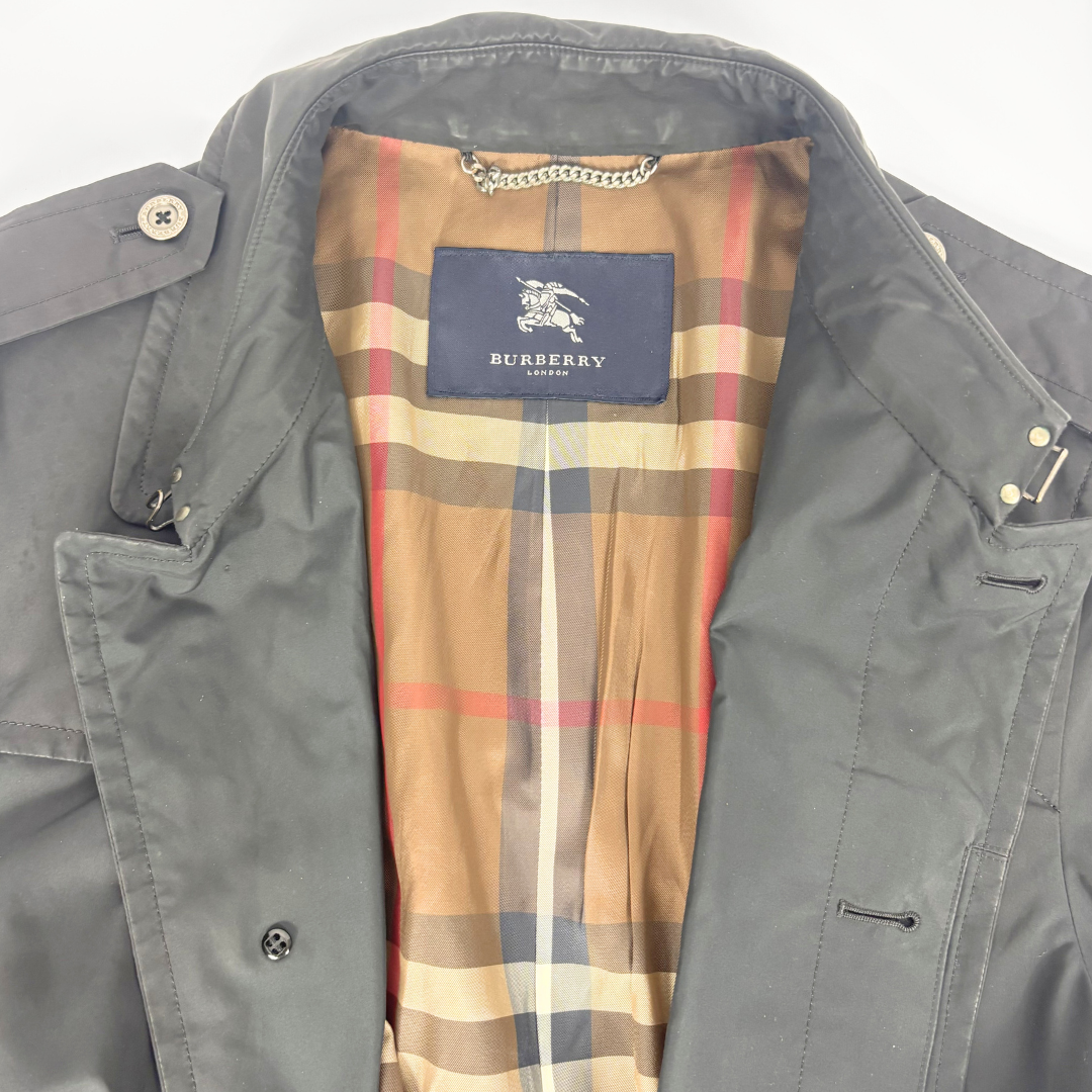 Burberry Schwarzer Trenchcoat