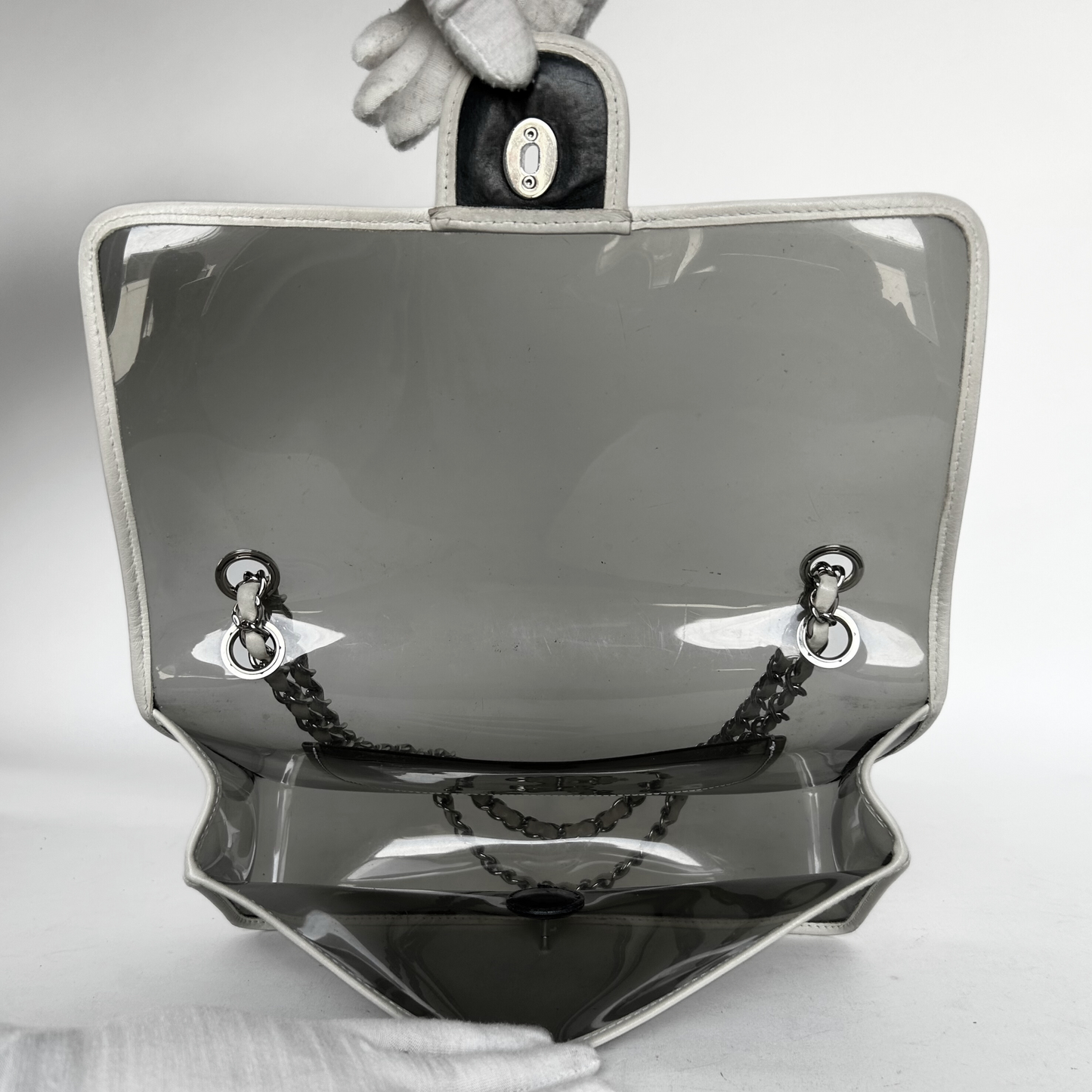 Chanel VENTA IG: Chanel corazon cc Flap Bag Vinilo y piel de cordero (Limited Edition) - Bolsas de hombro - Etoile Luxury Vintage