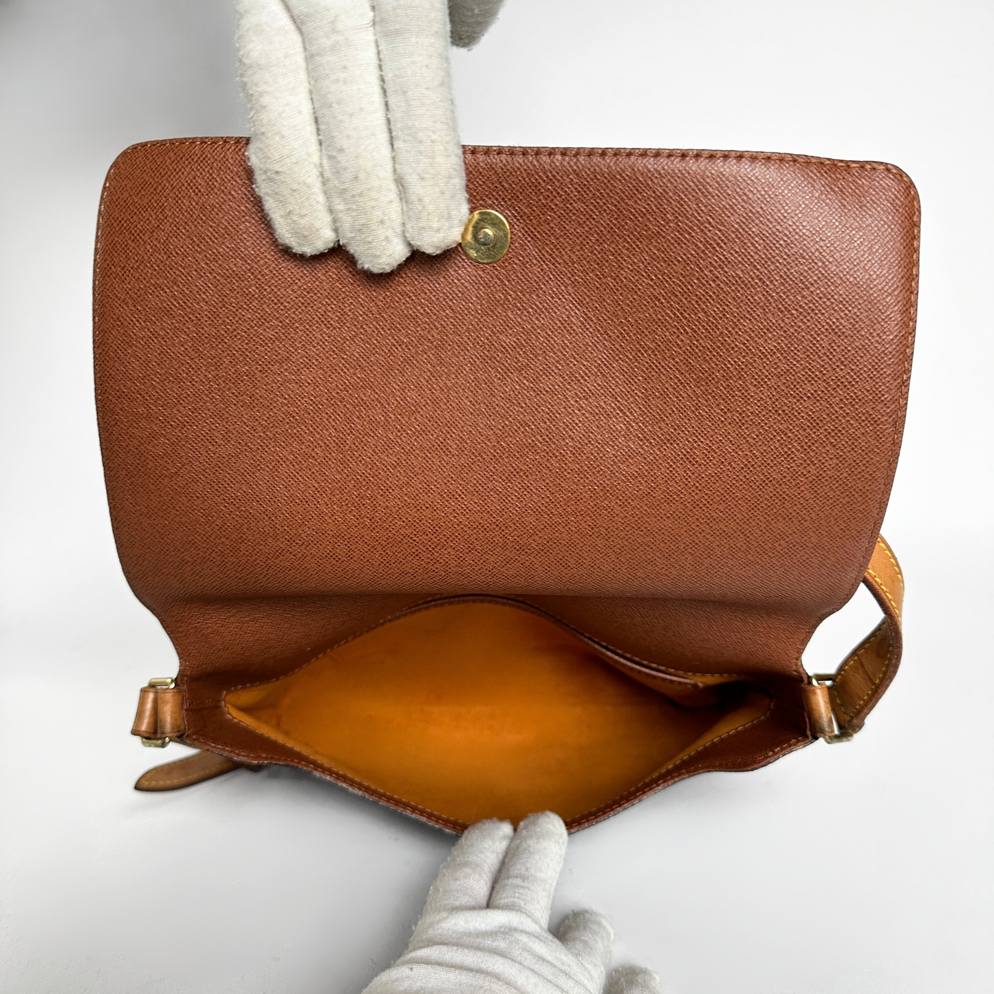 Louis Vuitton Louis Vuitton Musette Monogram Canvas - Shoulder bags - Etoile Luxury Vintage