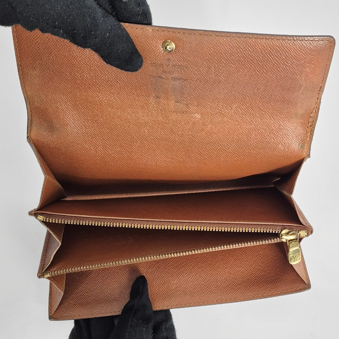 Louis Vuitton Wallet Large inside view