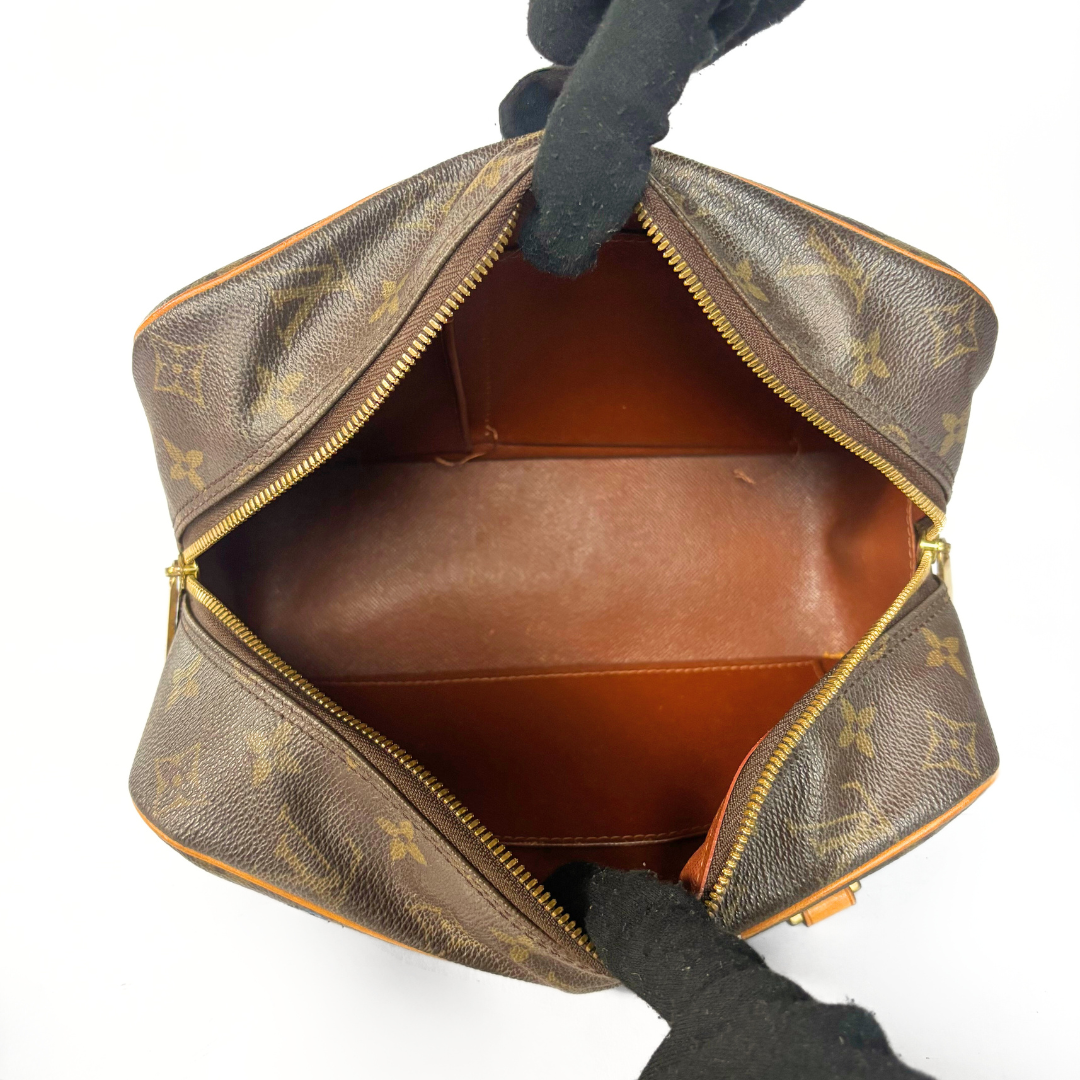 Louis Vuitton Cité MM Monogram lærred