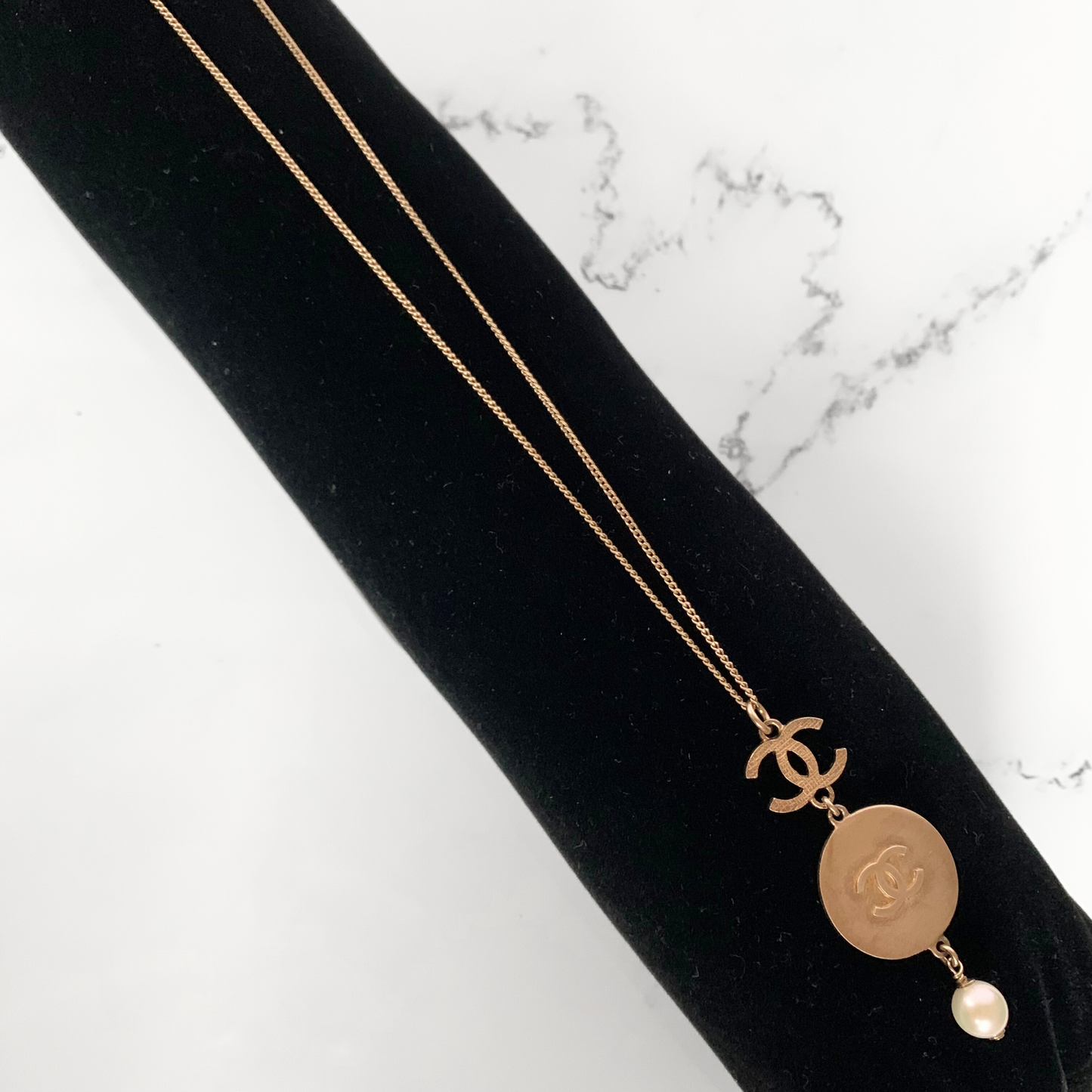 Chanel Chanel Collar de Perlas Chapado en Oro - Collares - Etoile Luxury Vintage