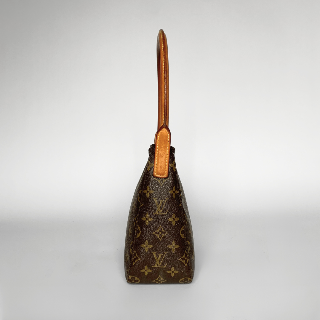 Louis Vuitton Louis Vuitton Looping MM Monogram Canvas - Shoulder bags - Etoile Luxury Vintage