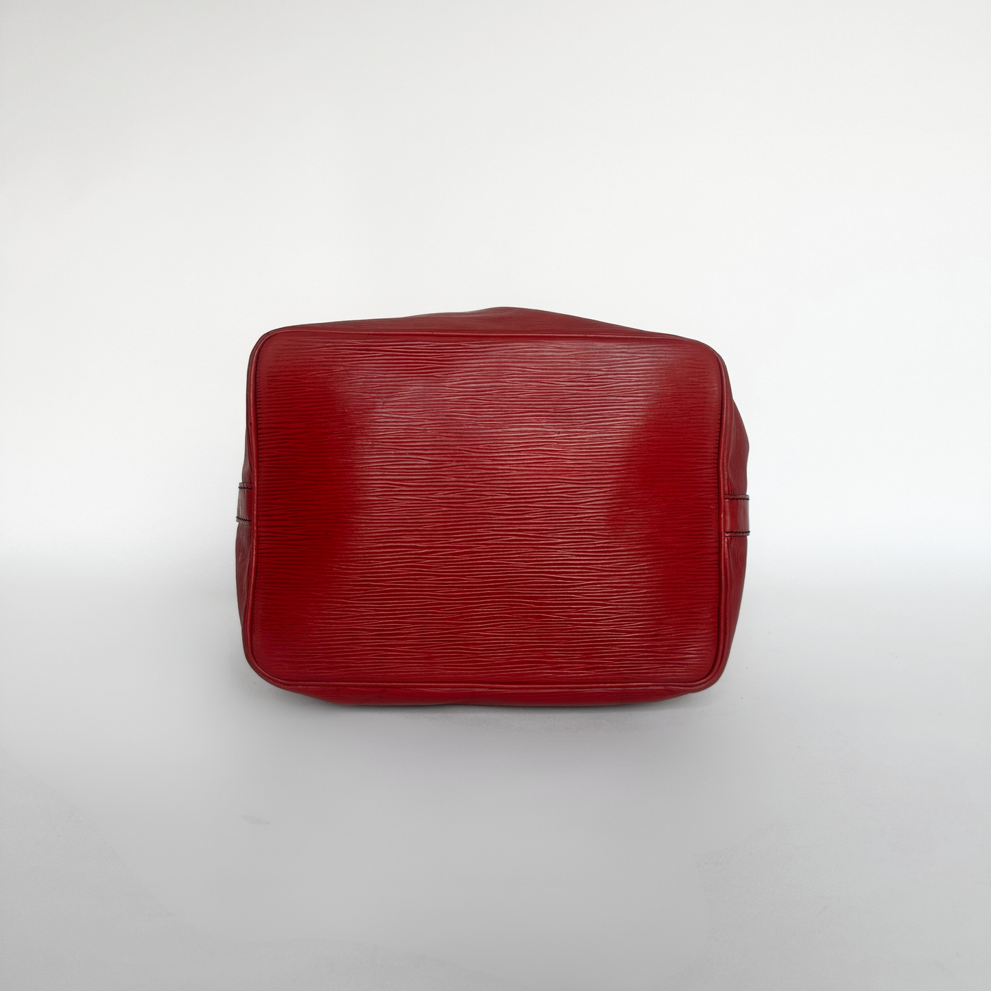 Louis Vuitton Louis Vuitton Petit Noé Red Epi Leather - Umhängetasche - Etoile Luxury Vintage