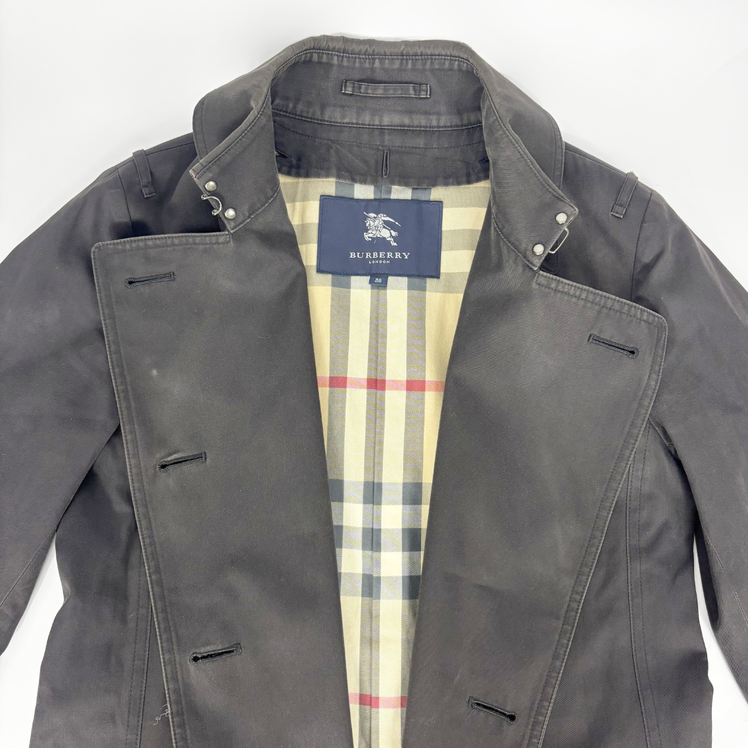 Burberry Schwarzer Trenchcoat Wat