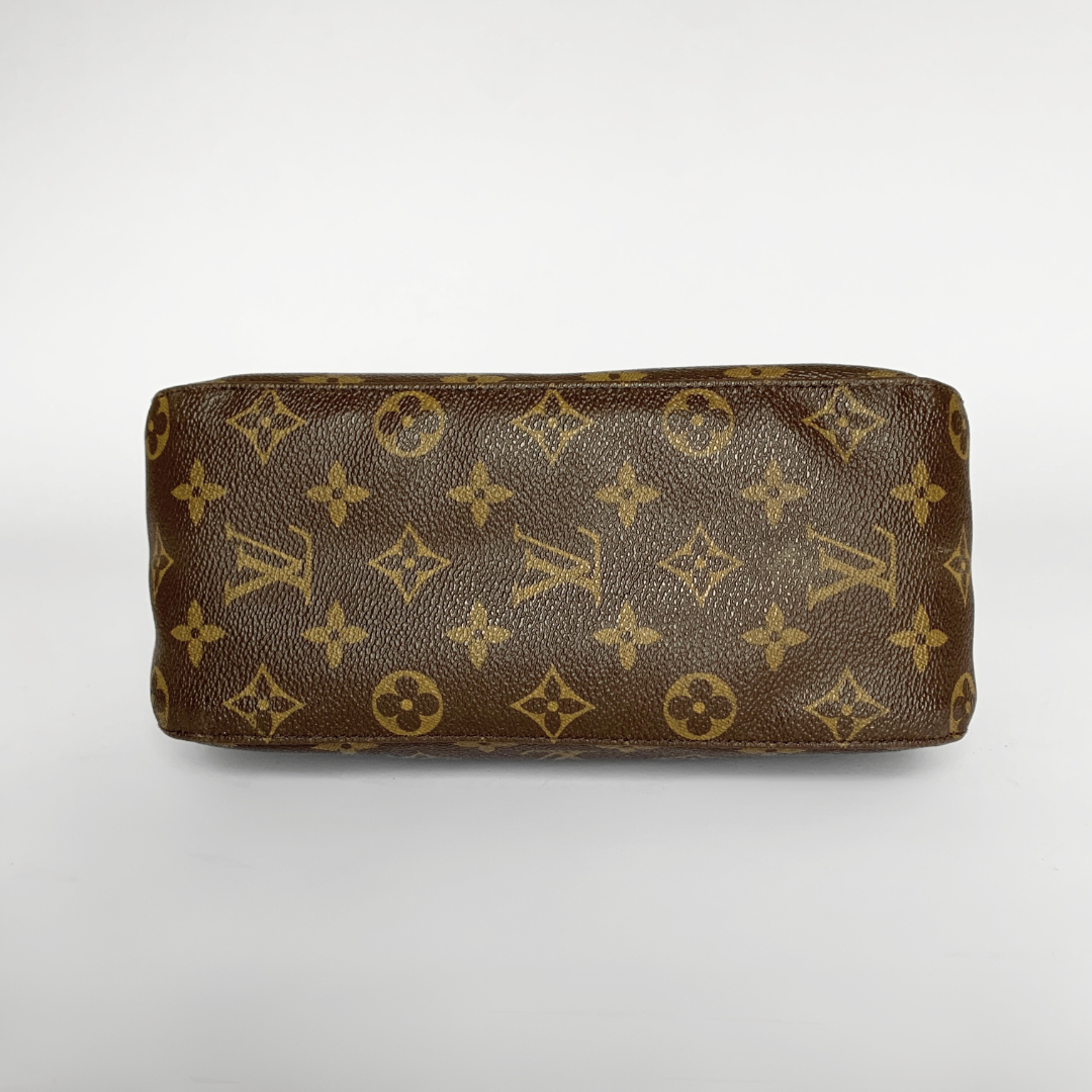 Louis Vuitton Louis Vuitton Looping MM Monogram Canvas - Shoulder bags - Etoile Luxury Vintage