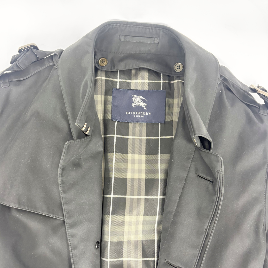 Burberry Schwarzer Trenchcoat
