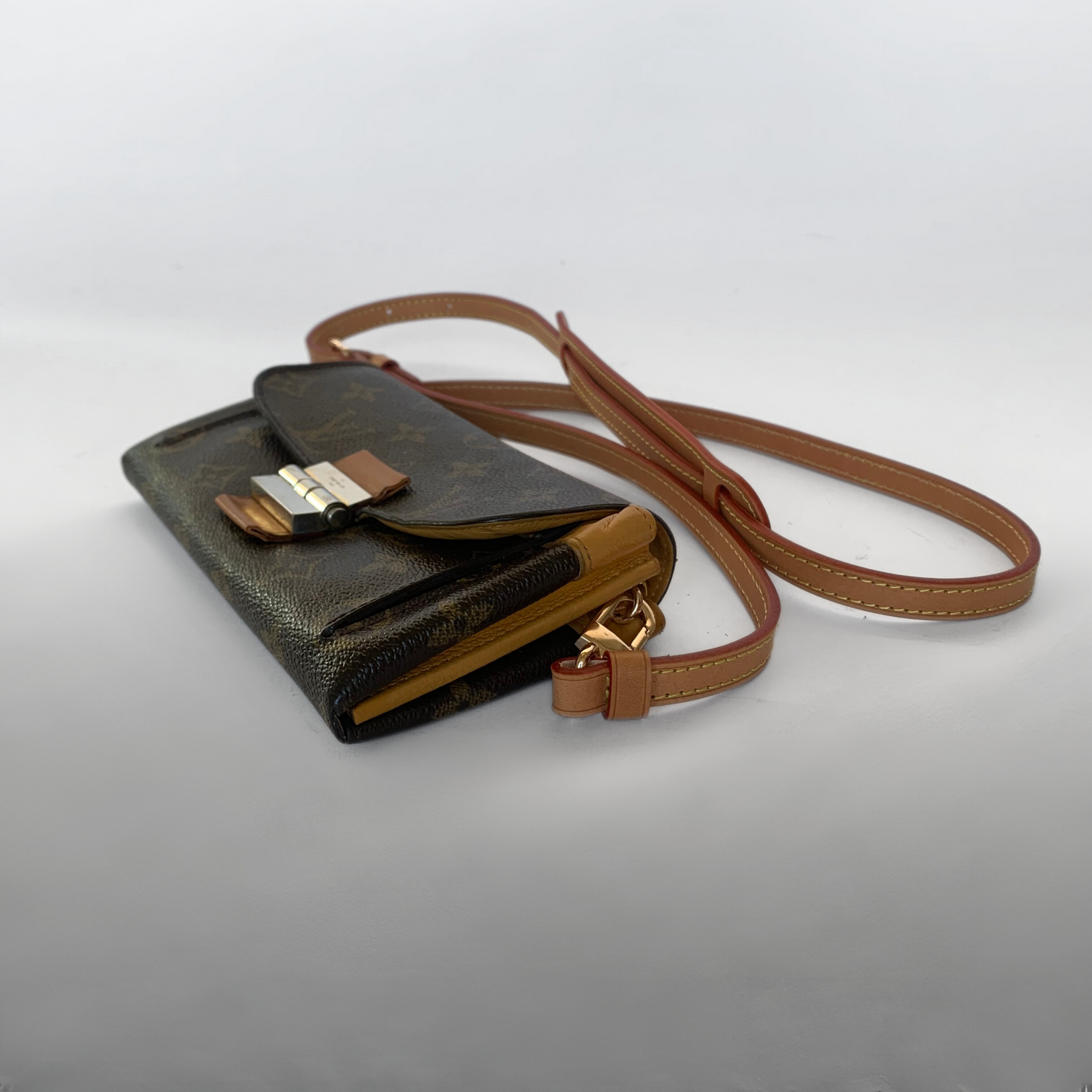 Louis Vuitton Lous Vuitton Wallet Monogram Canvas - Crossbody tasker - Etoile Luxury Vintage