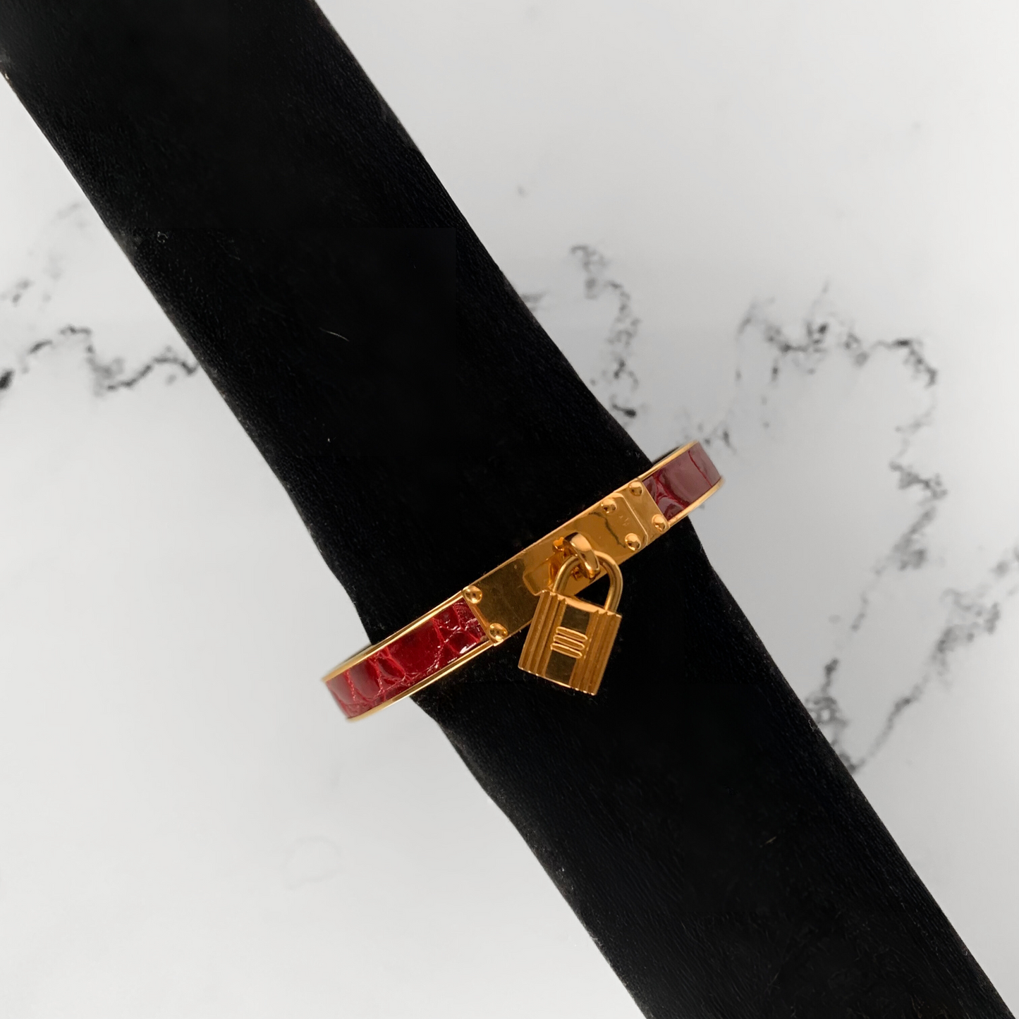 Hermès Hermès Kelly Lock Armband Leer - Armband - Etoile Luxury Vintage
