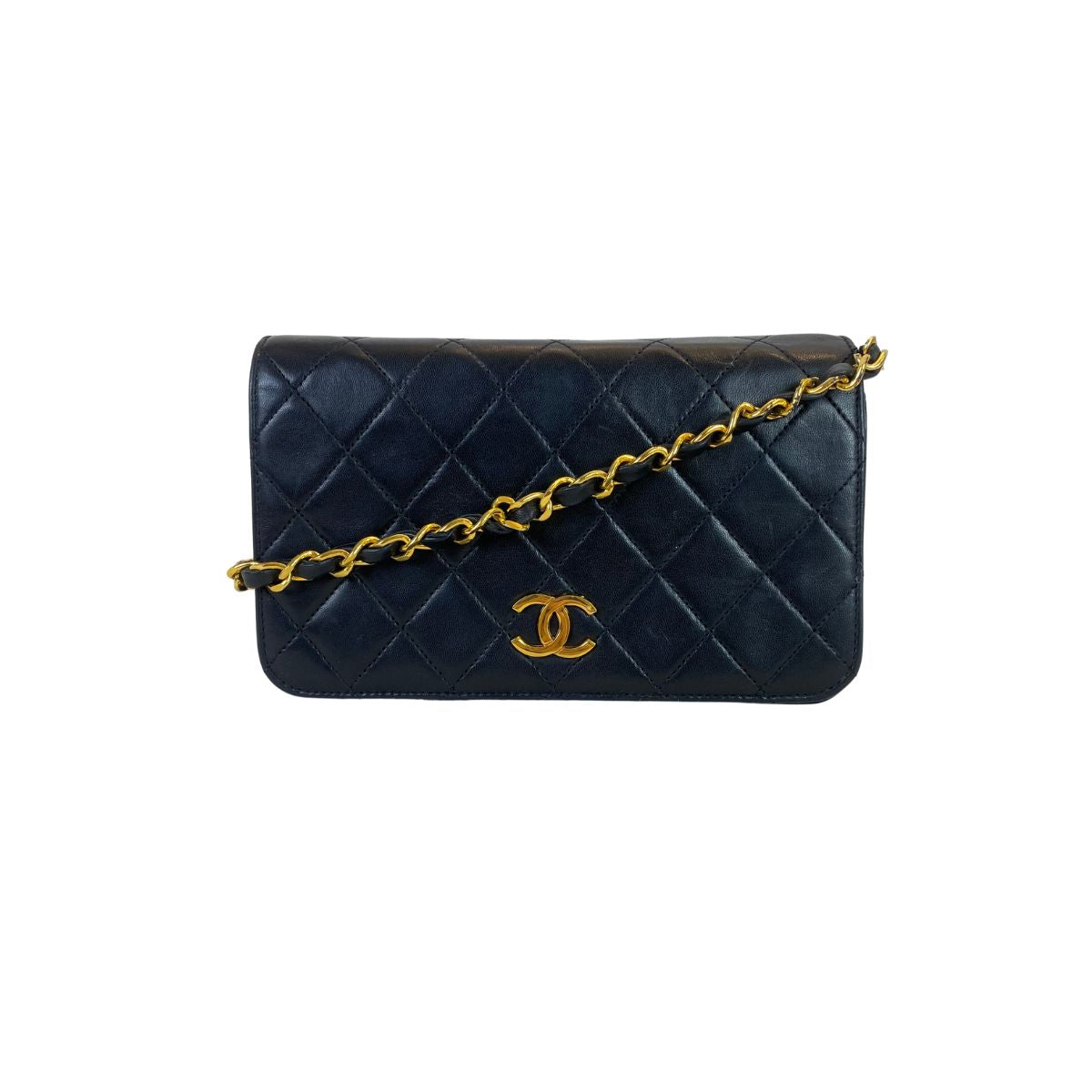 Timelessclassique leather crossbody bag Chanel Black in Leather  35585585