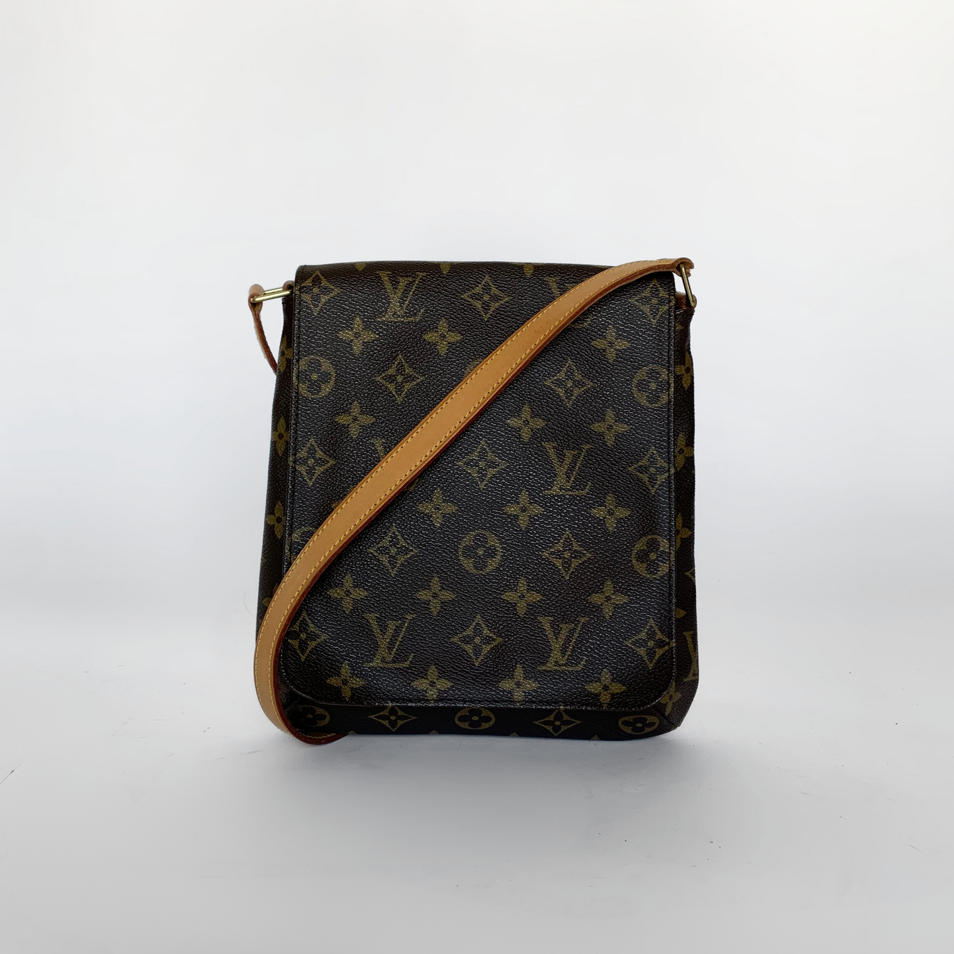 Louis Vuitton Louis Vuitton Musette Salsa Monogram Canvas - Shoulder bags - Etoile Luxury Vintage