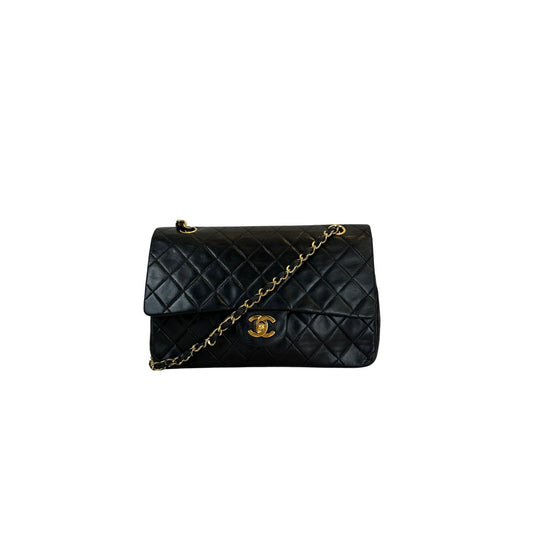 Chanel Classic Flap Bag Medium lammeskinn