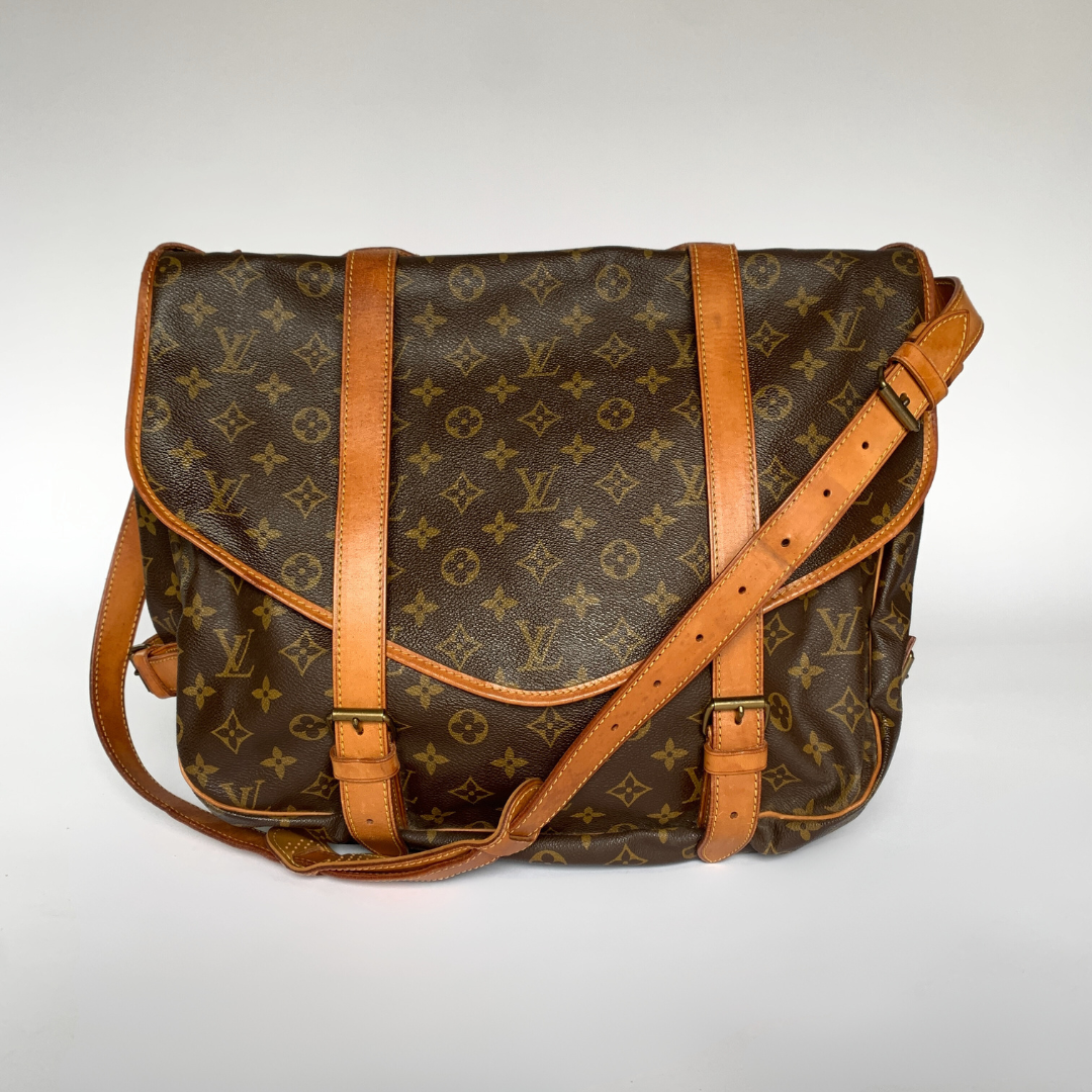 Louis Vuitton Louis Vuitton Saumur 43 Monogram Canvas - Shoulder bags - Etoile Luxury Vintage