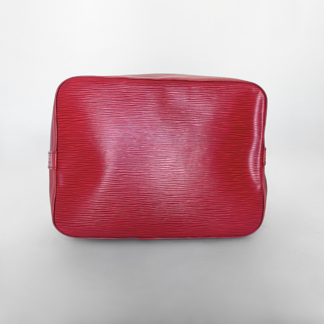 Louis Vuitton Noé Petit Cuero Epi