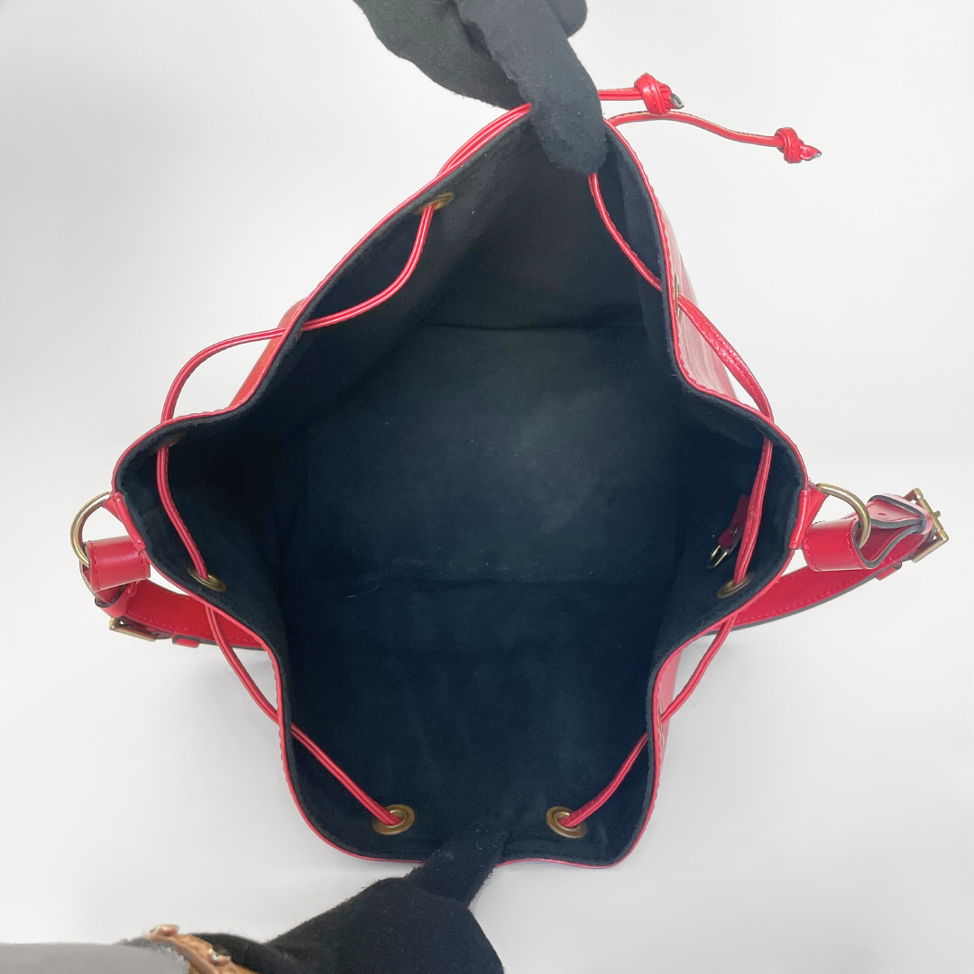 Louis Vuitton Noé Petit Cuero Epi