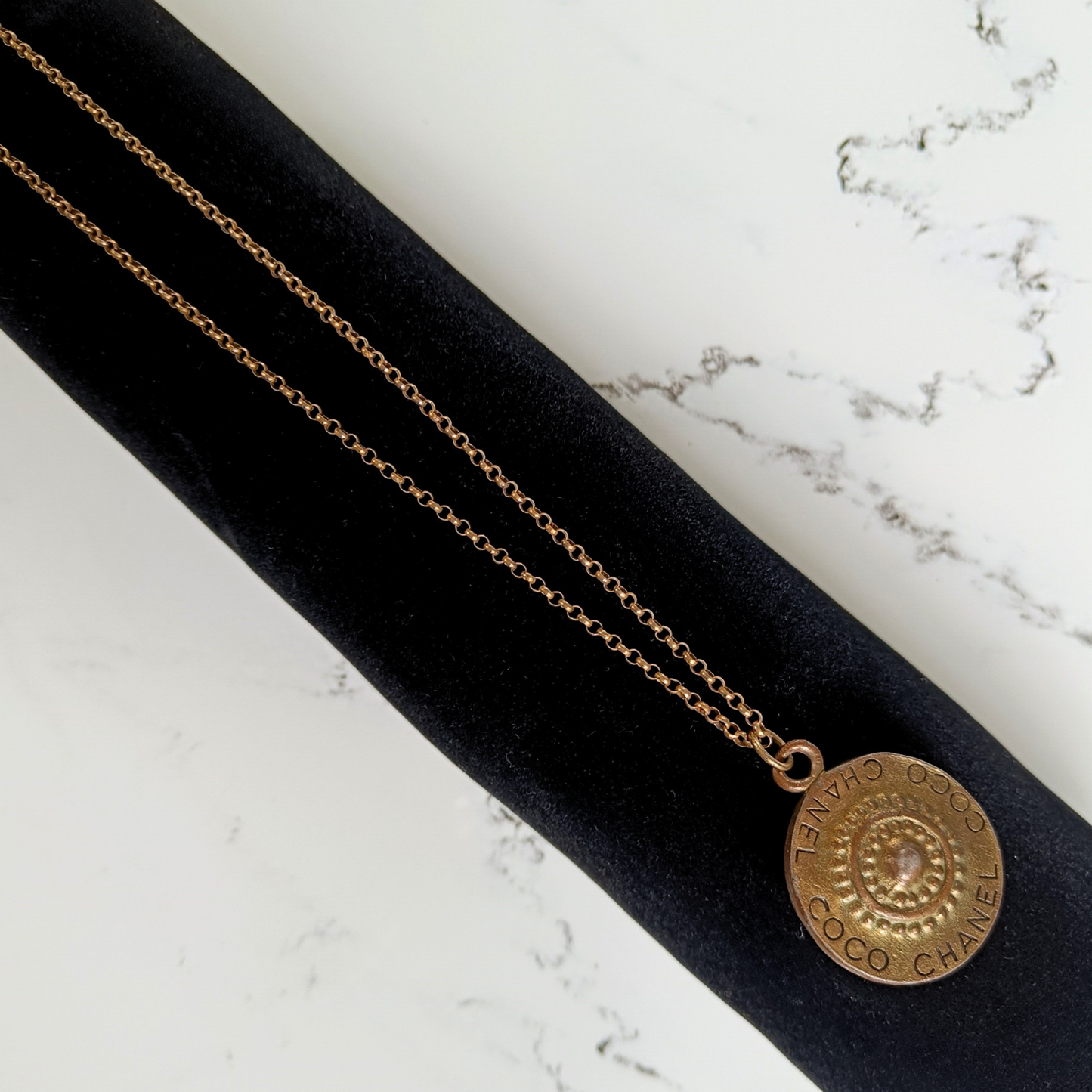 Chanel Chanel Coin Necklace Gold Plated - Jewelry - Etoile Luxury Vintage