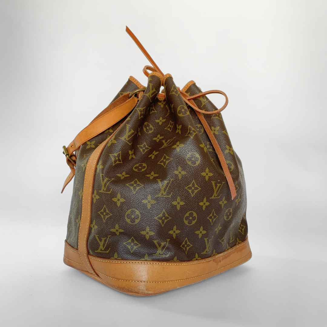 Louis Vuitton Louis Vuitton No&eacute; Monogram Canvas - Shoulder bags - Etoile Luxury Vintage