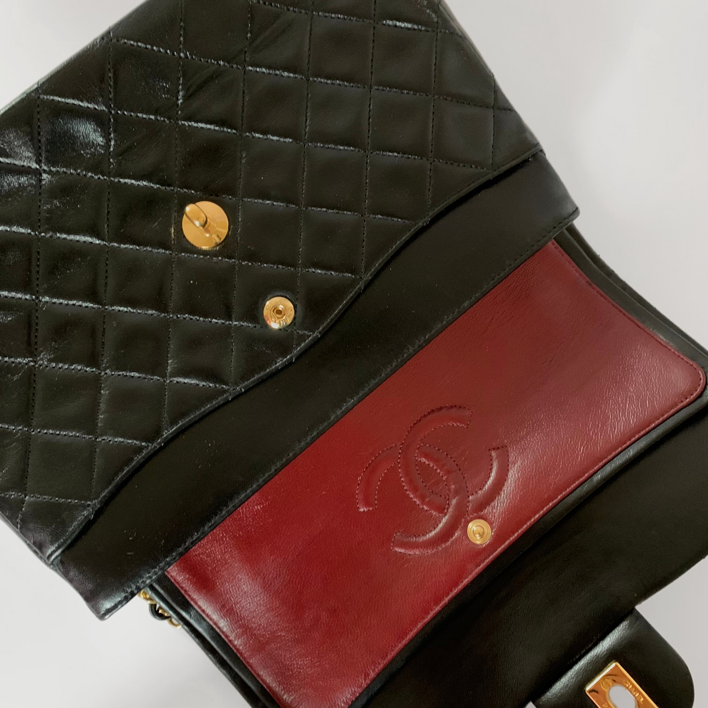 Chanel Chanel Klassisches Doppelzimmer Flap Bag Mittelgroßes Lammleder - Handtaschen - Etoile Luxury Vintage