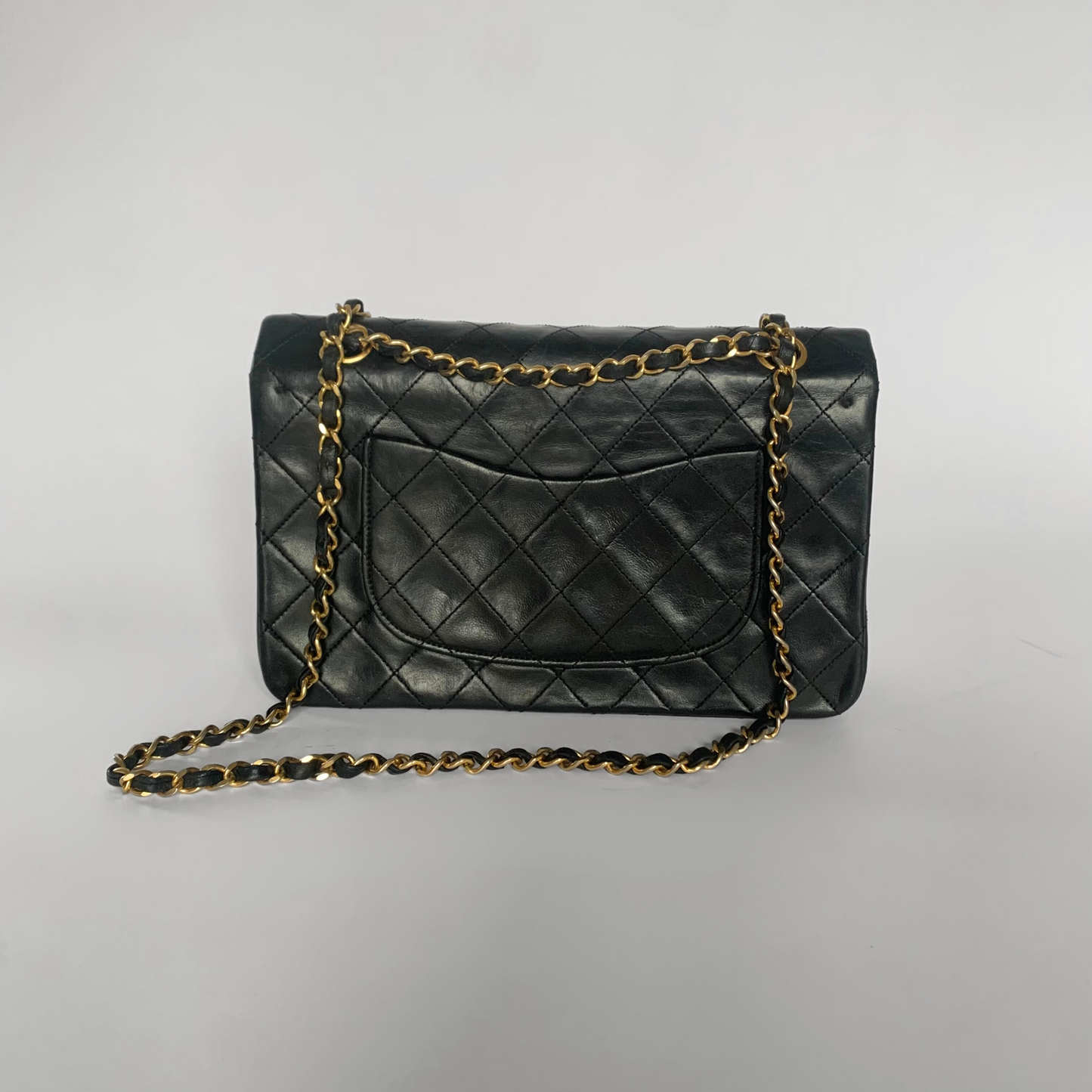 Chanel Chanel Klassisk dubbel Flap Bag Medium Lambskin Leather - Handbags - Etoile Luxury Vintage