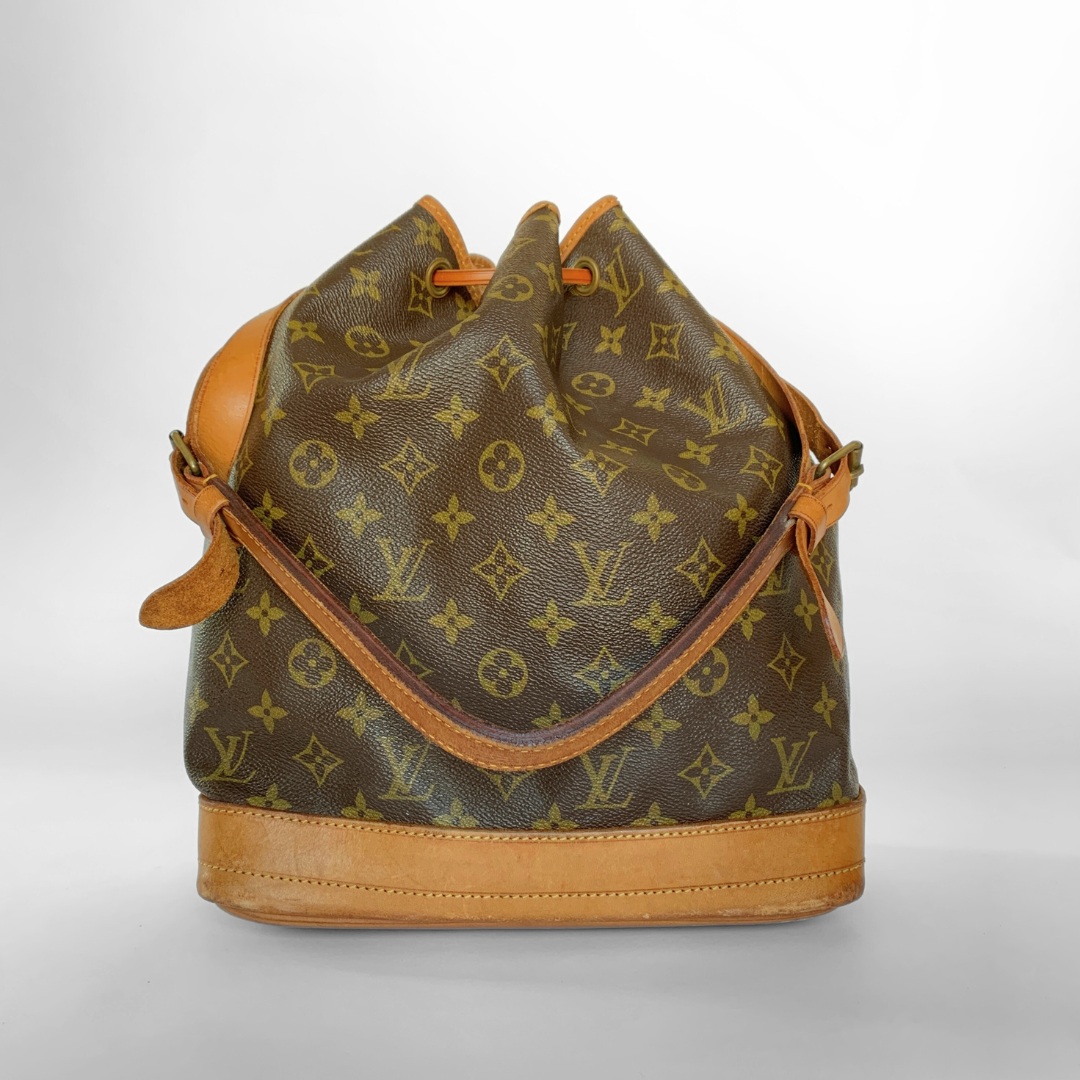 Louis Vuitton Louis Vuitton No&eacute; Monogram Canvas - Shoulder bags - Etoile Luxury Vintage