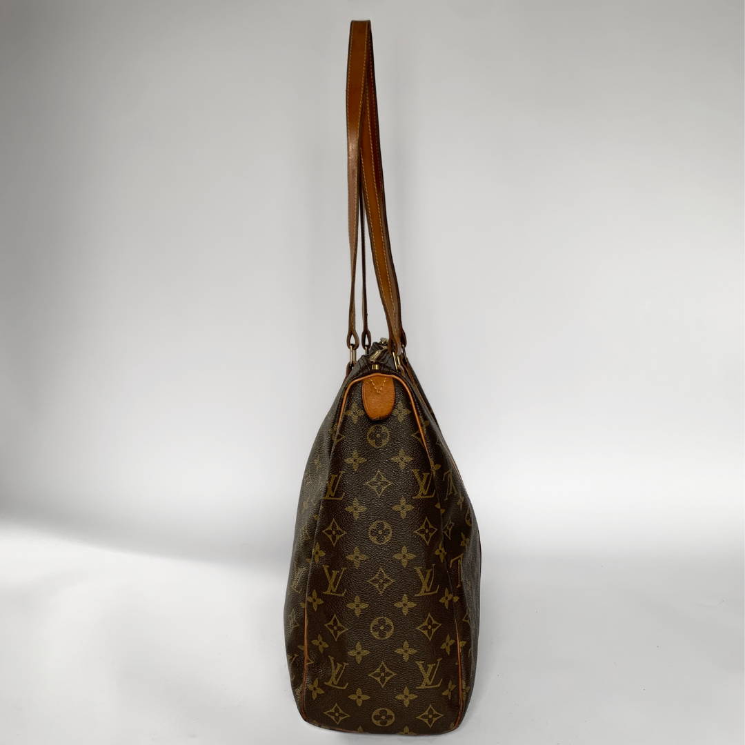 Louis Vuitton Louis Vuitton Flannery Monogram Canvas - Shoulder Bags - Etoile Luxury Vintage