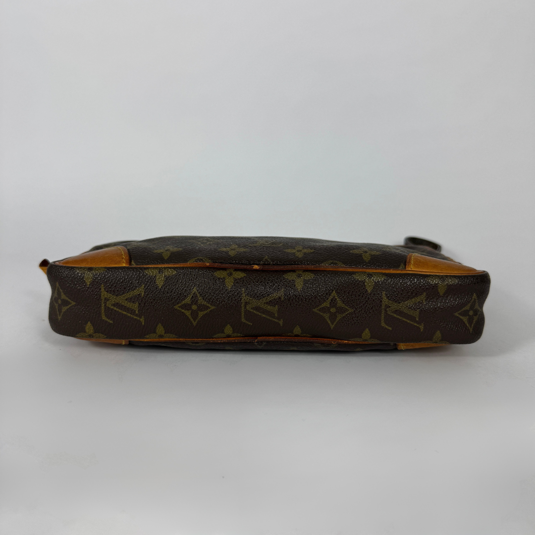 Louis Vuitton Marly Dragonne GM on a white background