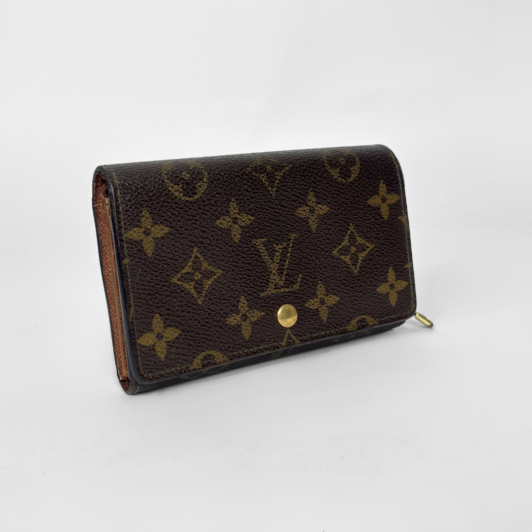 Louis Vuitton Pung Monogram Canvas
