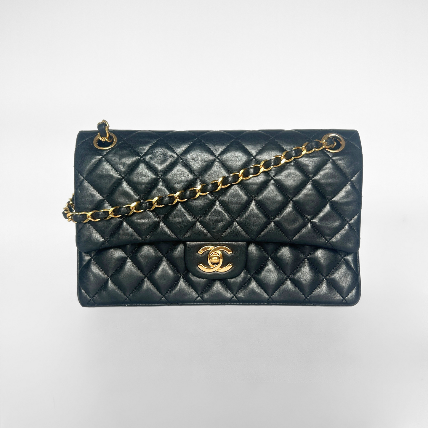 Chanel Classic Flap Bag Medium lamskind læder