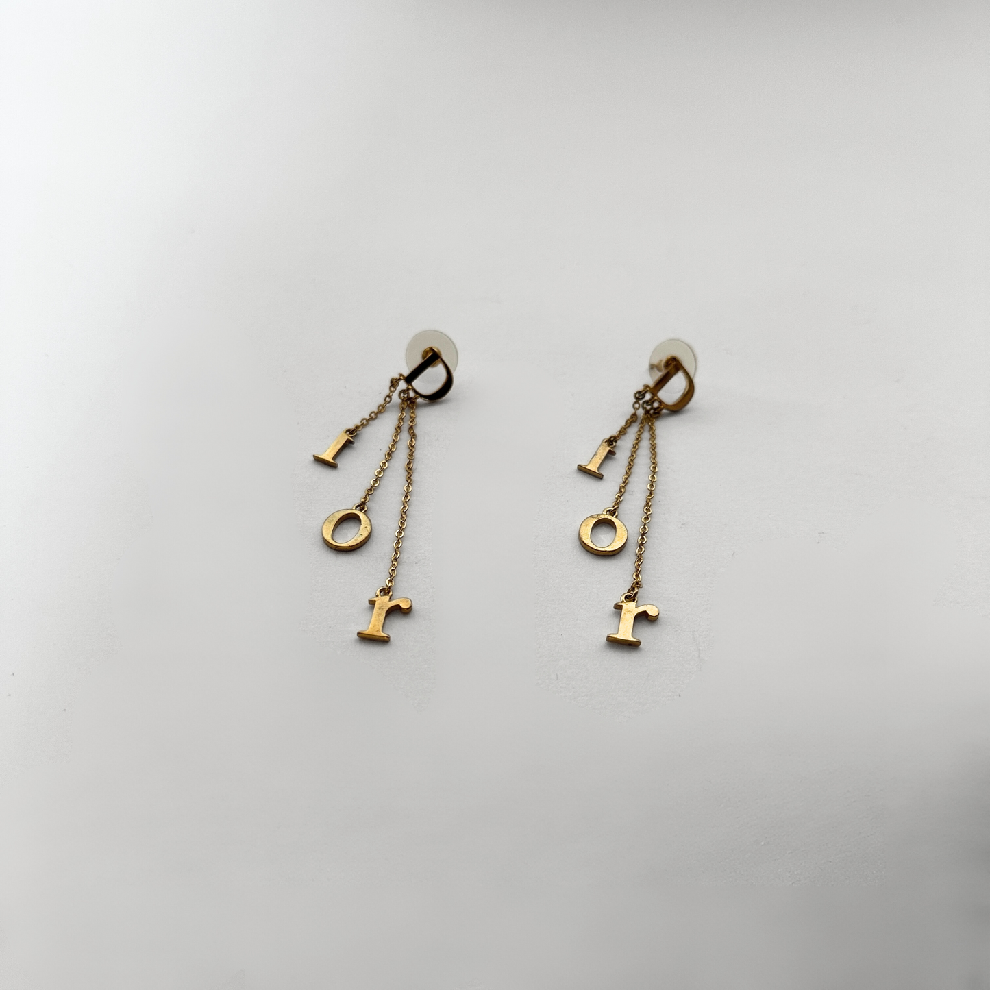 Dior Dior Logo Letter Pendant Earrings - Accessoires - Etoile Luxury Vintage